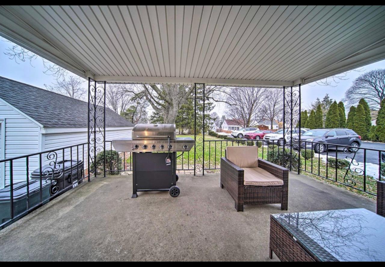 Modern Home • Family Friendly • Grill • Fireplace Erie Bagian luar foto